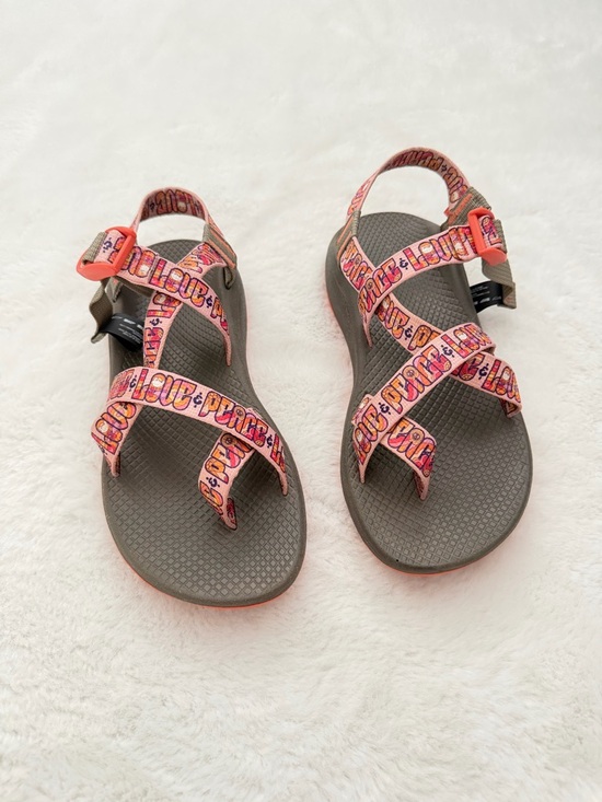 Chaco Shoes - Chaco Women's Strappy Sandals in Gray with Pink/Orange Patterned Straps